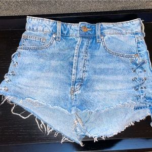 H&M Cut off denim shorts